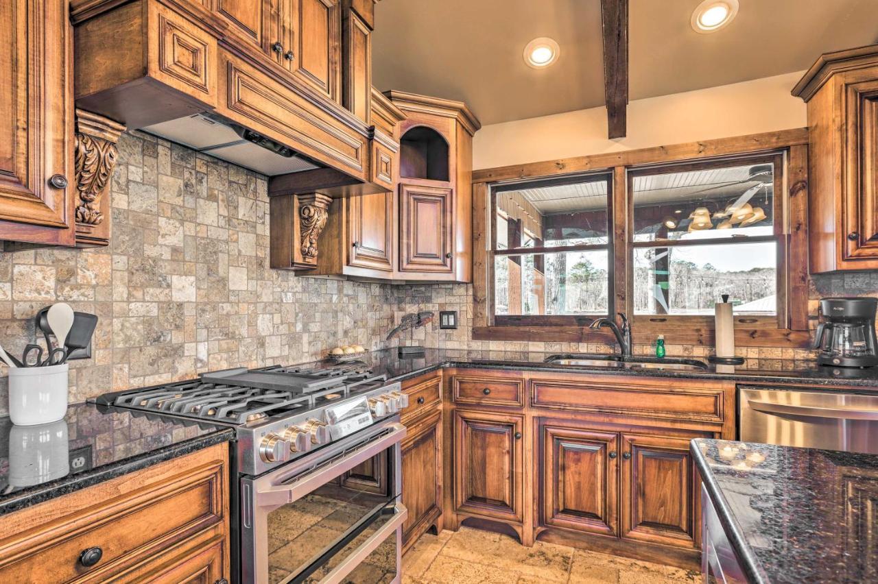 Lay Lake Access And Views Expansive Shelby Home! Kültér fotó